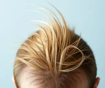 Quantos fios de cabelo crescem por dia e quanto cresce?